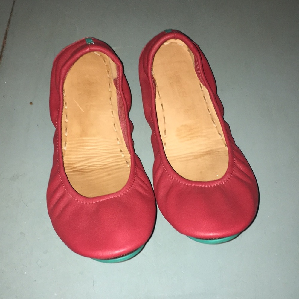 Cardinal red Tieks